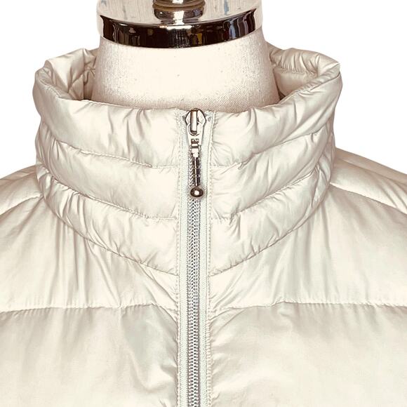 Coatology New York Women’s Small Vest Quilted Down Filled Packable Full Zip EUC - Picture 3 of 11